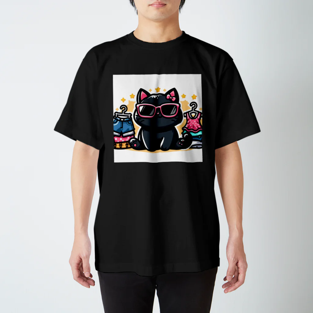 Noir's Cronusのオシャレな黒猫 Regular Fit T-Shirt