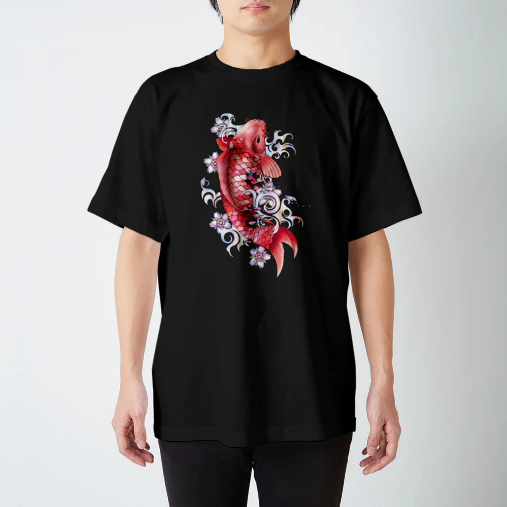 TurkeysDesignのガラスの赤鯉 Regular Fit T-Shirt