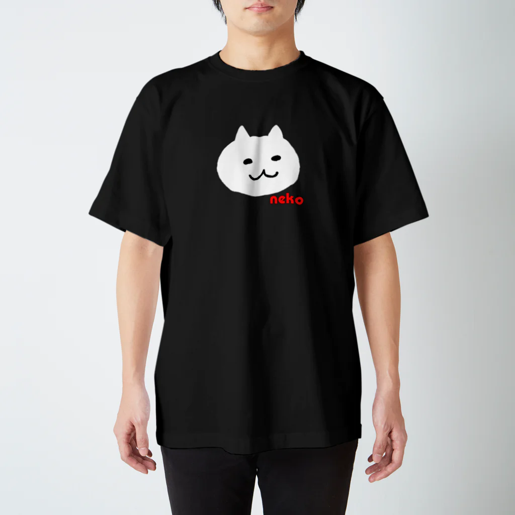 あっしゅのお店のshironeko✕赤 Regular Fit T-Shirt