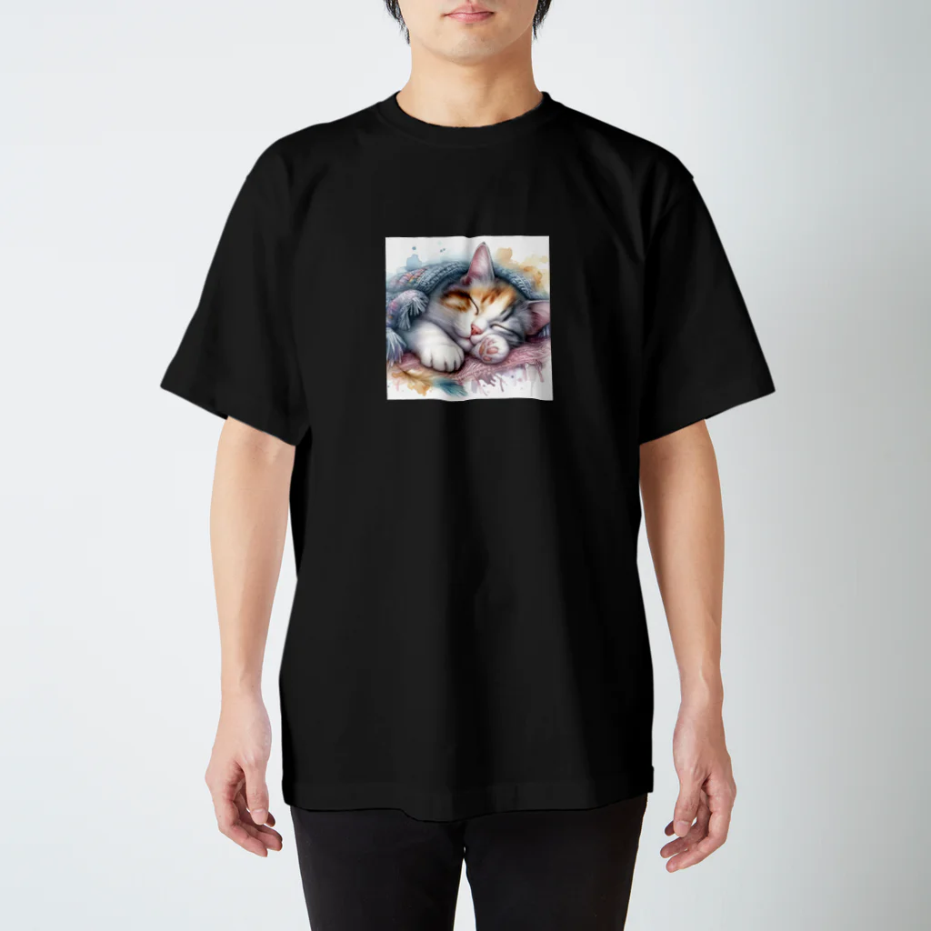 Pure Heartの寝る猫 Regular Fit T-Shirt