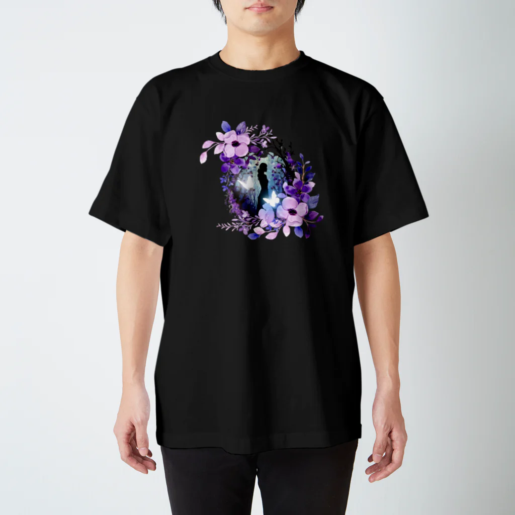 Mellow-Skyの紫の花と影 Regular Fit T-Shirt