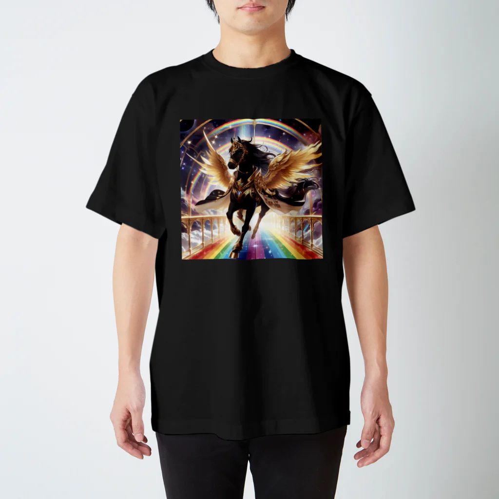 ひよっこなボスの宇宙の虹を駆ける金鎧の黒ペガサス Regular Fit T-Shirt