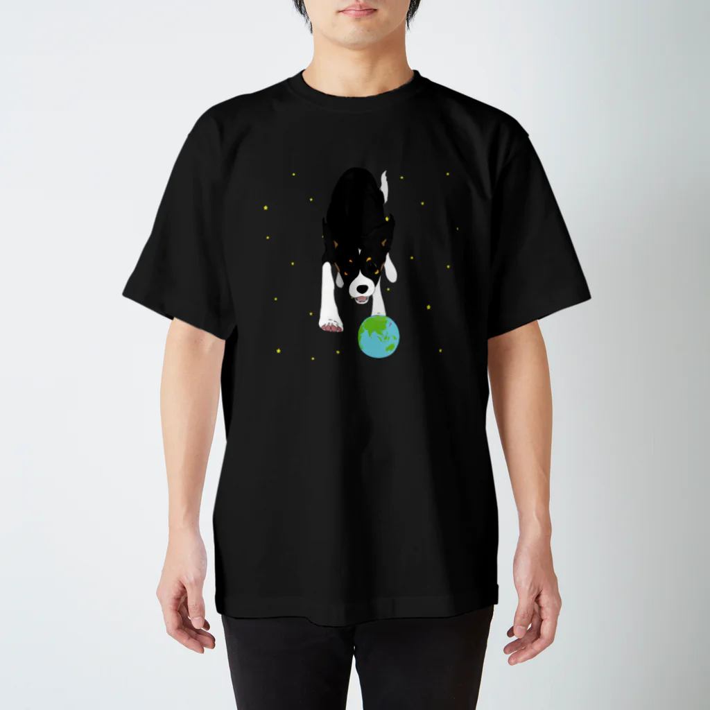 Witapin Wonderlandの世界へ！ピシュー Regular Fit T-Shirt