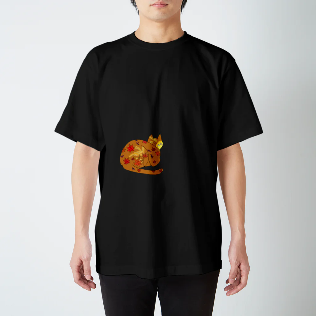 black38の秋ねこ(=‘ｘ‘=) Regular Fit T-Shirt
