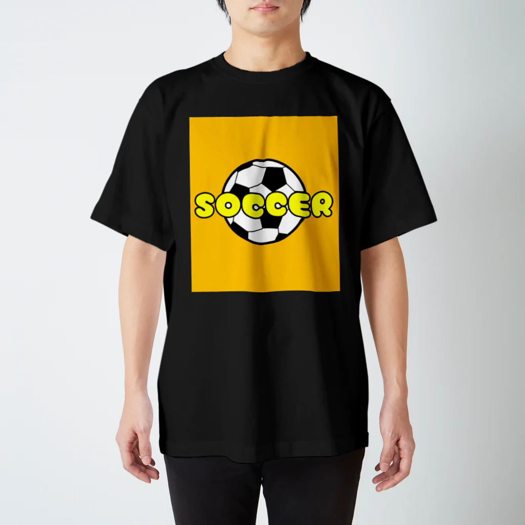 happy_25chanのサッカーボール柄Tシャツ（黄色/黒） Regular Fit T-Shirt