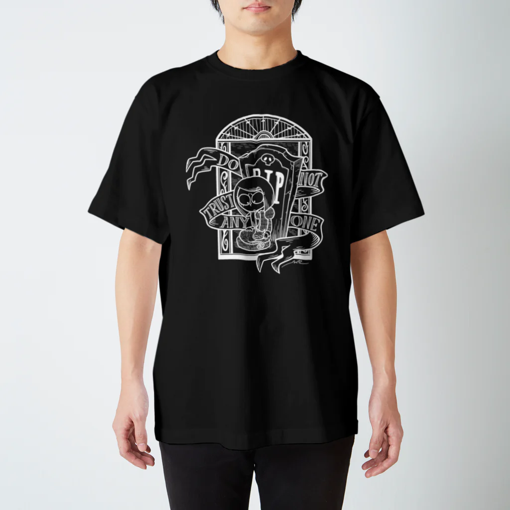 SONICのDo Not Trust Anyone　（黒） Regular Fit T-Shirt