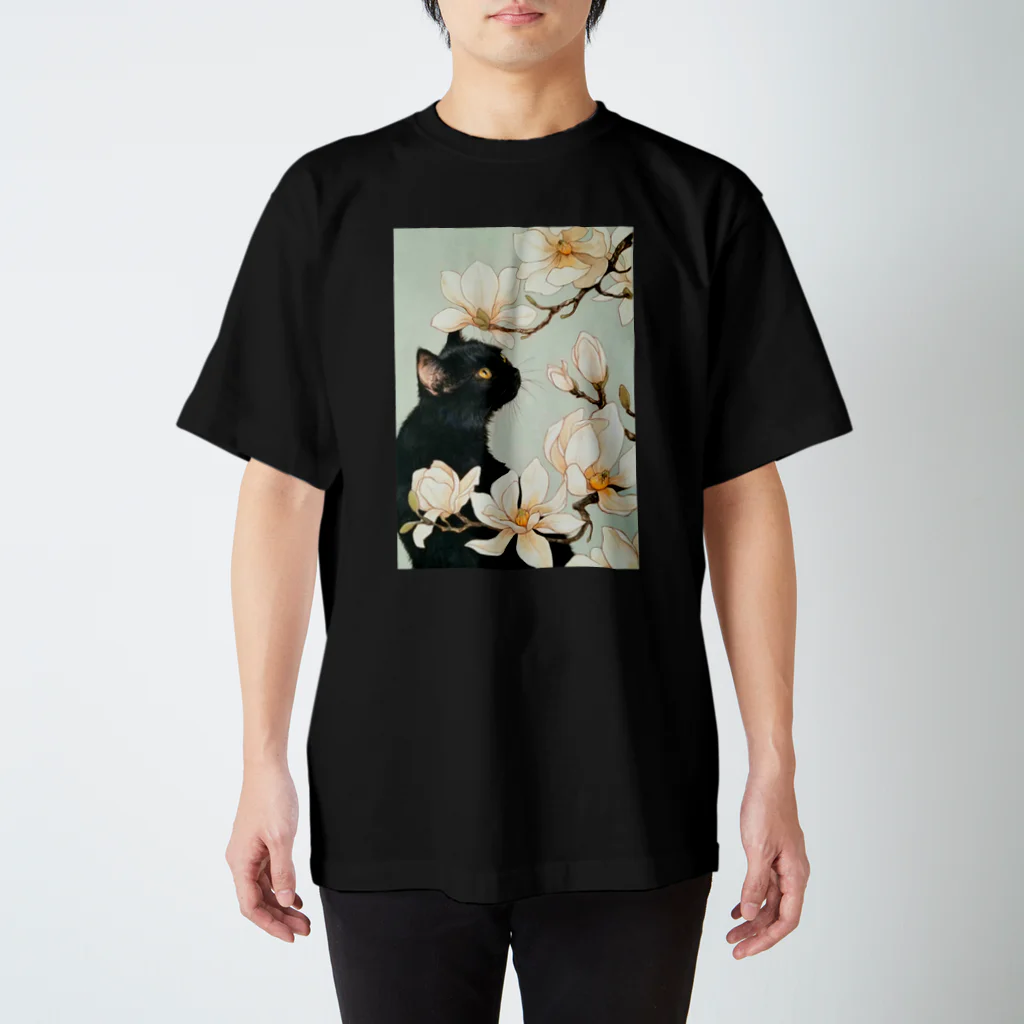 おちょぴの白木蓮と黒猫 スタンダードTシャツ