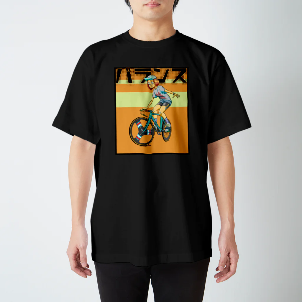 nidan-illustrationのバランス (inked fixie girl) Regular Fit T-Shirt