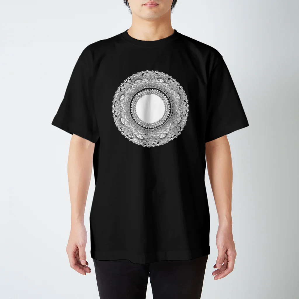 幽玄工房のEREXION mandara Regular Fit T-Shirt