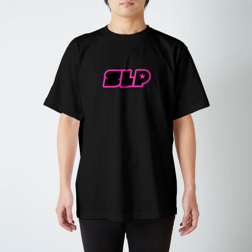 𝙎 𝙇 𝙋 ☻のSLP★【ピンクロゴ】 Regular Fit T-Shirt