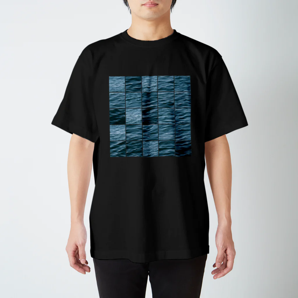 tag worksのSurface PUZZLE TEE/Sumi Regular Fit T-Shirt