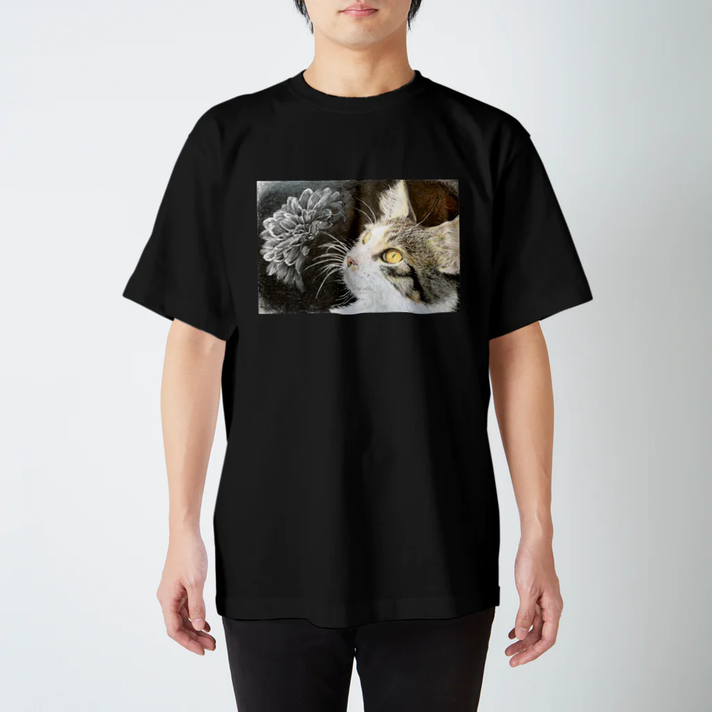 soraclaraのダリアと仔猫のそら Regular Fit T-Shirt