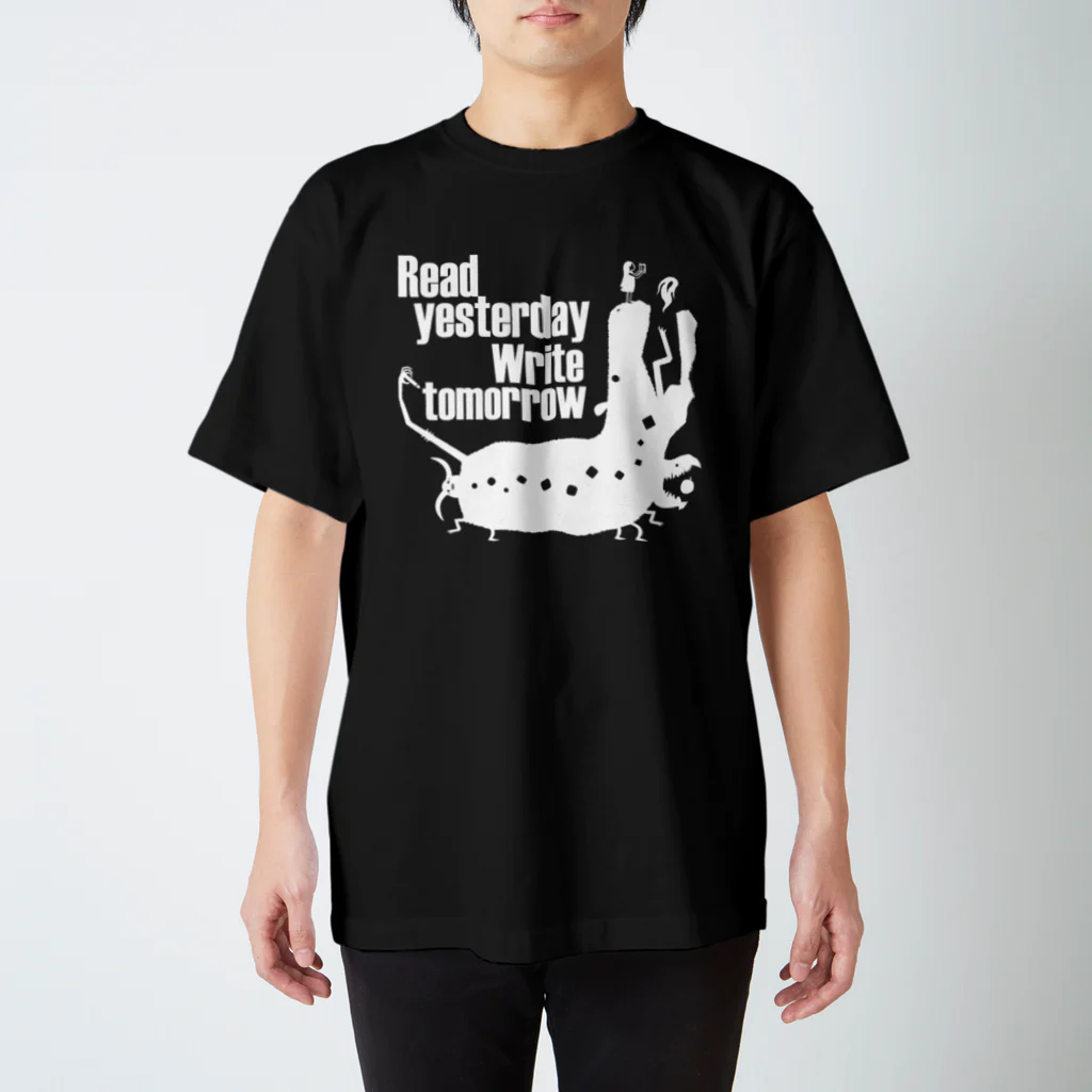 erubakki_yojitaのerubakki_昨日は読むもの（W） スタンダードTシャツ