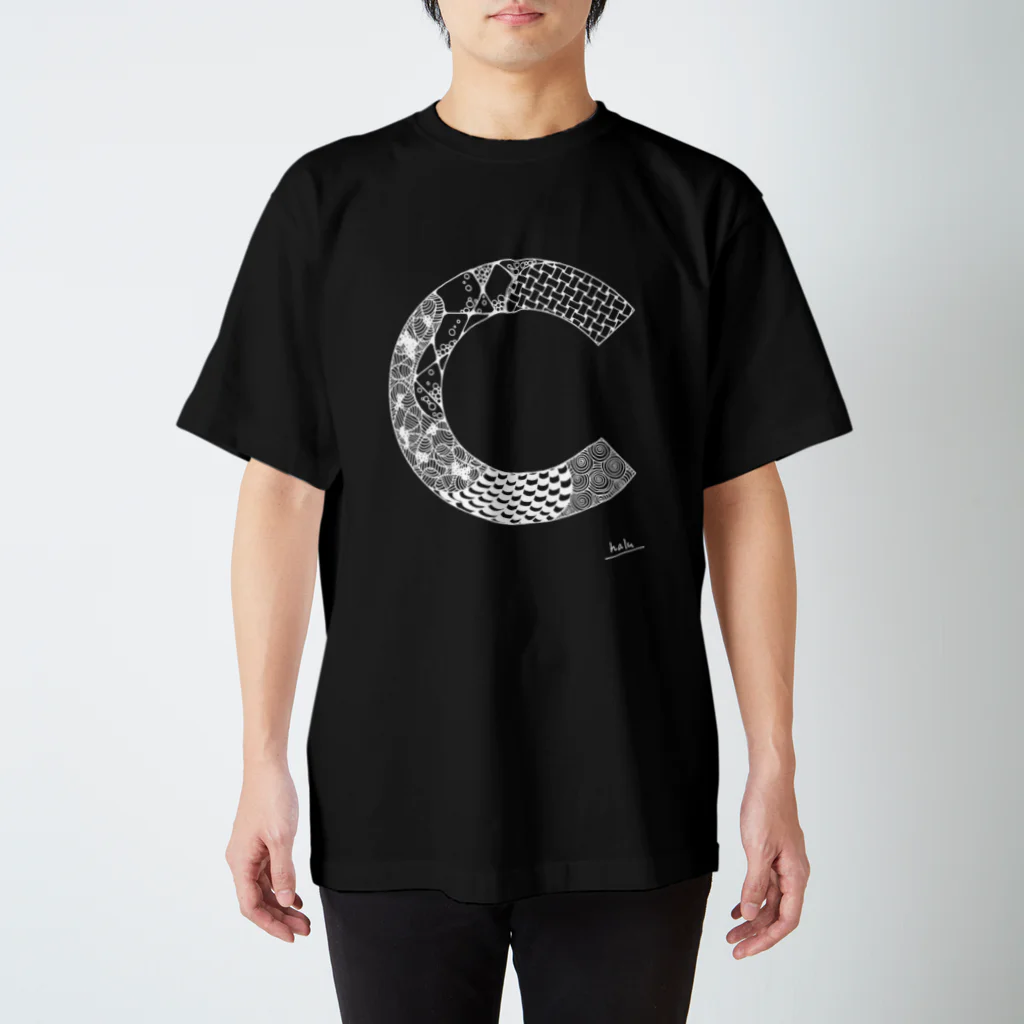 Graphic Design +αのゴシックのC Regular Fit T-Shirt