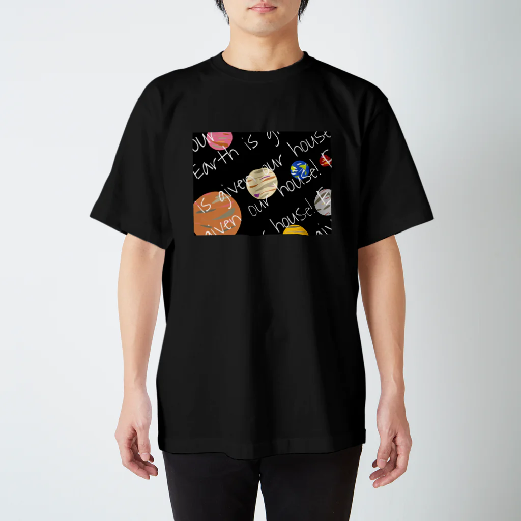 PaP➡︎Poco.a.Pocoの地球is our House. スタンダードTシャツ