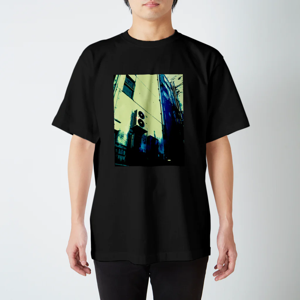 月島碌哉の壁面のTシャツ 티셔츠