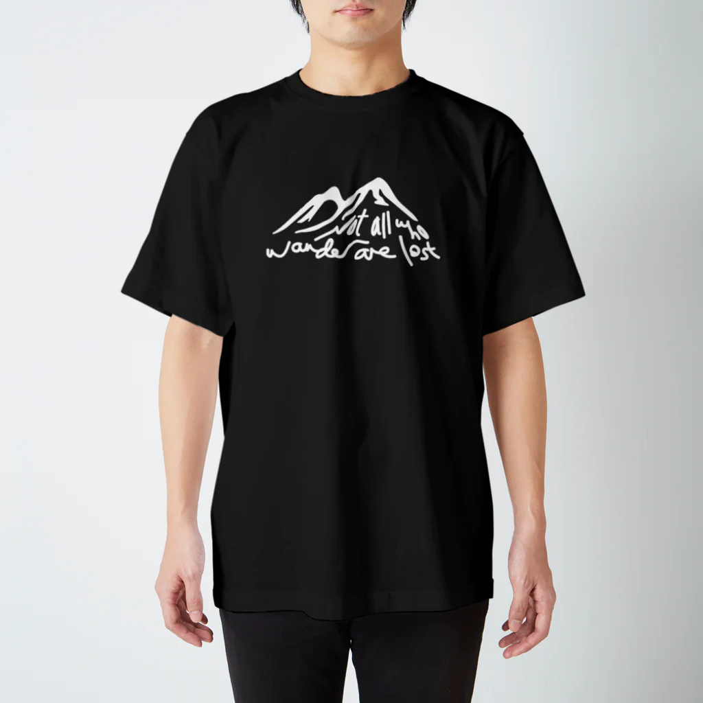 emmacchiのNot All Who Wander Are Lost (白文字) Regular Fit T-Shirt