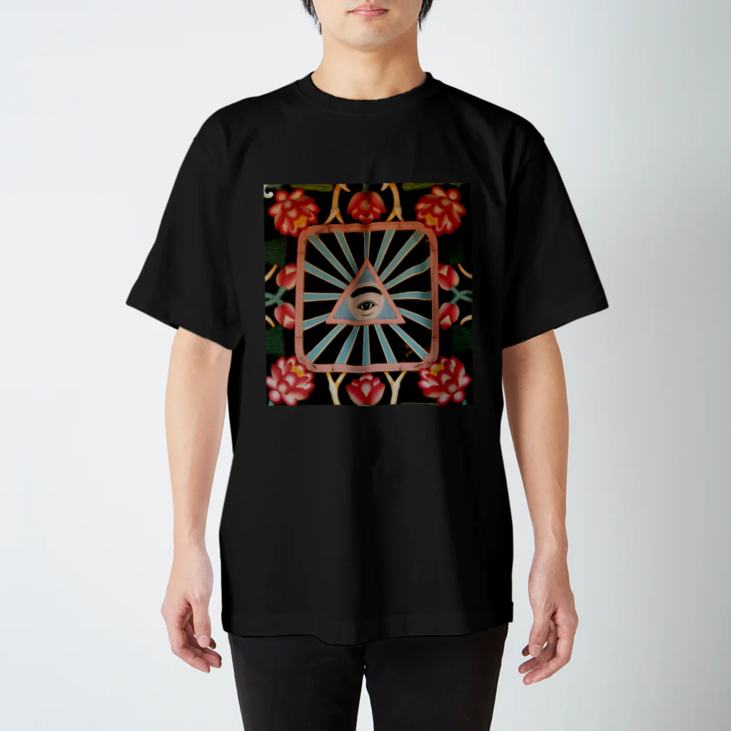 VIETSTAR★１０８のカオダイ教の目 Regular Fit T-Shirt