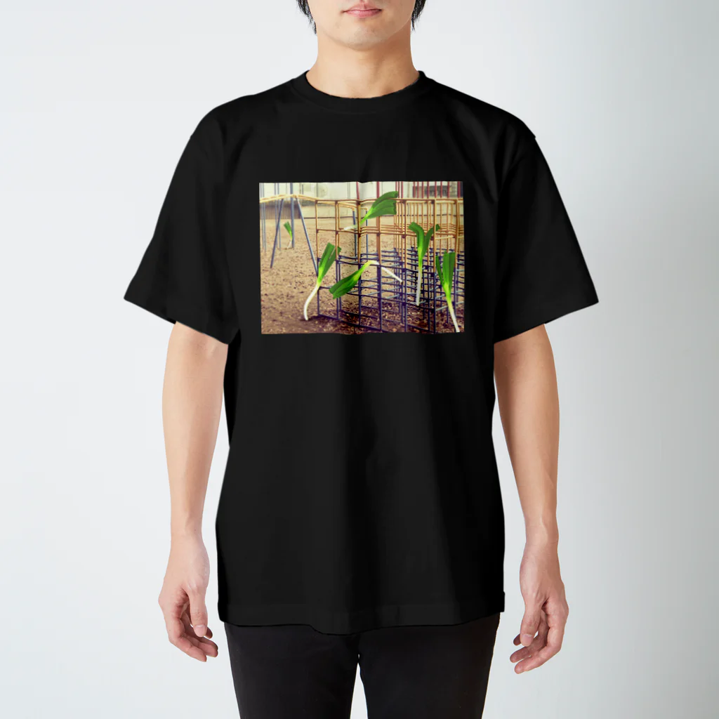 awaawacompanyのジャングルジムネギ スタンダードTシャツ