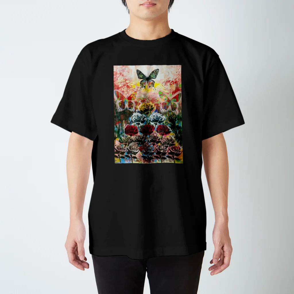 Yukinko Akira factoryのバラと蝶の風景 スタンダードTシャツ