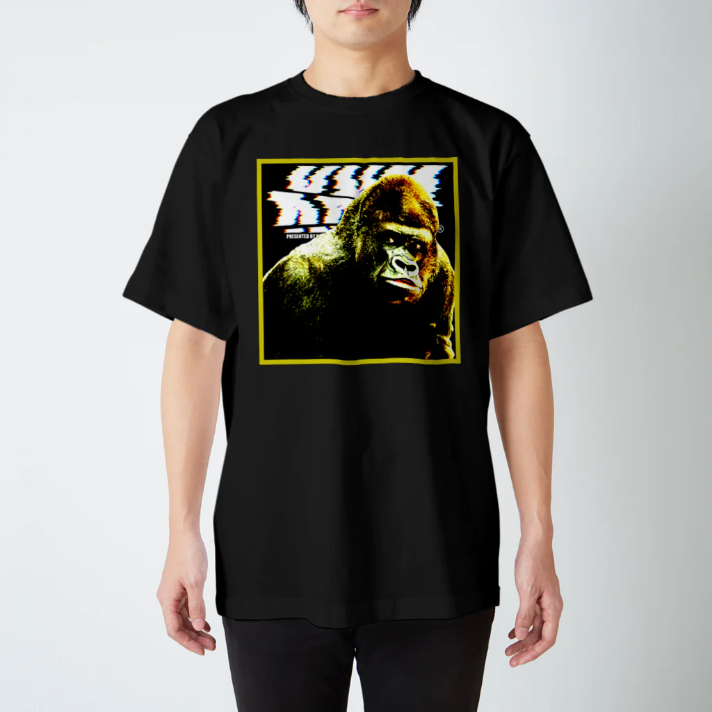 KARAKURIMASK のゴリラスクウェアロゴ Regular Fit T-Shirt