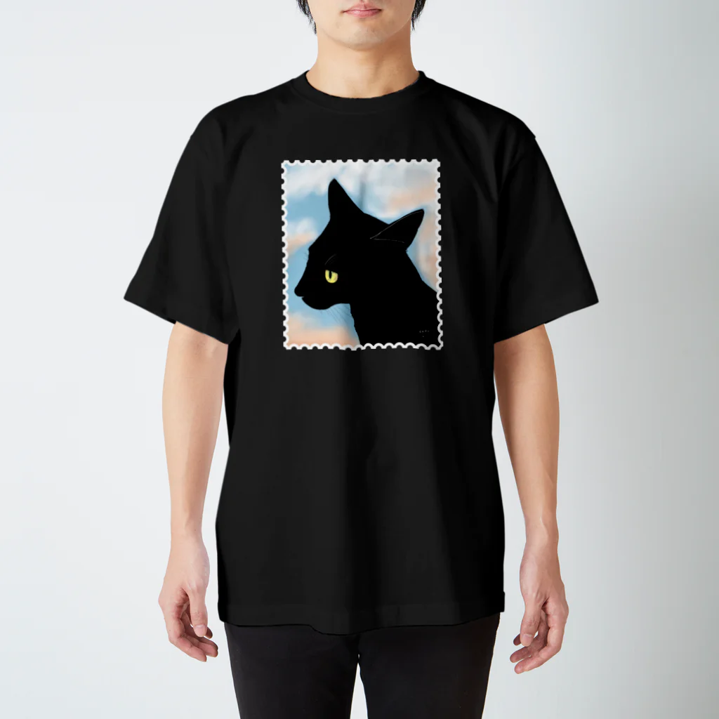 𝙽𝚘 𝚁𝚘𝚜𝚎 𝚆𝚒𝚝𝚑𝚘𝚞𝚝 𝙰 𝚃𝚑𝚘𝚛𝚗.の黒猫切手 Regular Fit T-Shirt