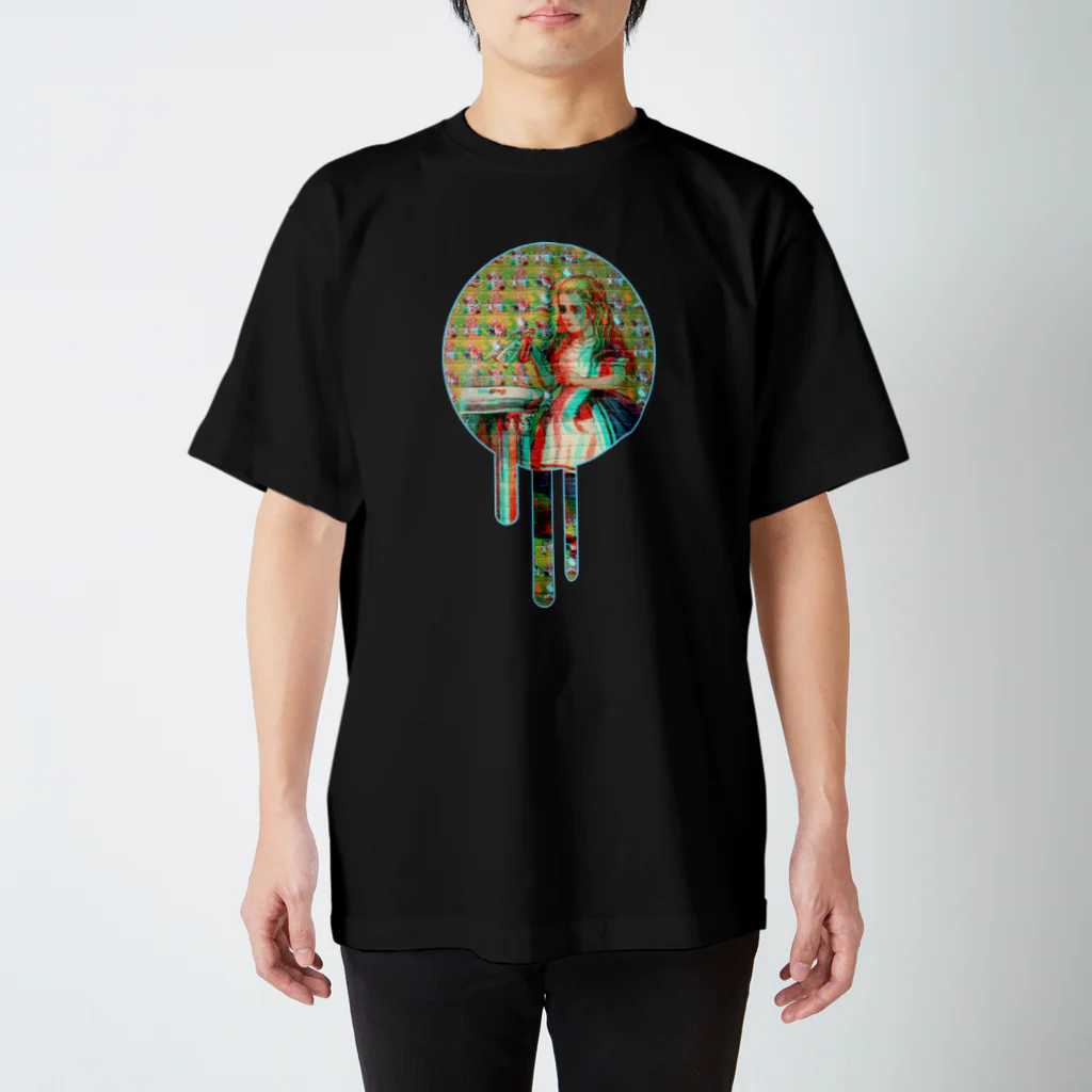 キヨのBlotter Girl Regular Fit T-Shirt