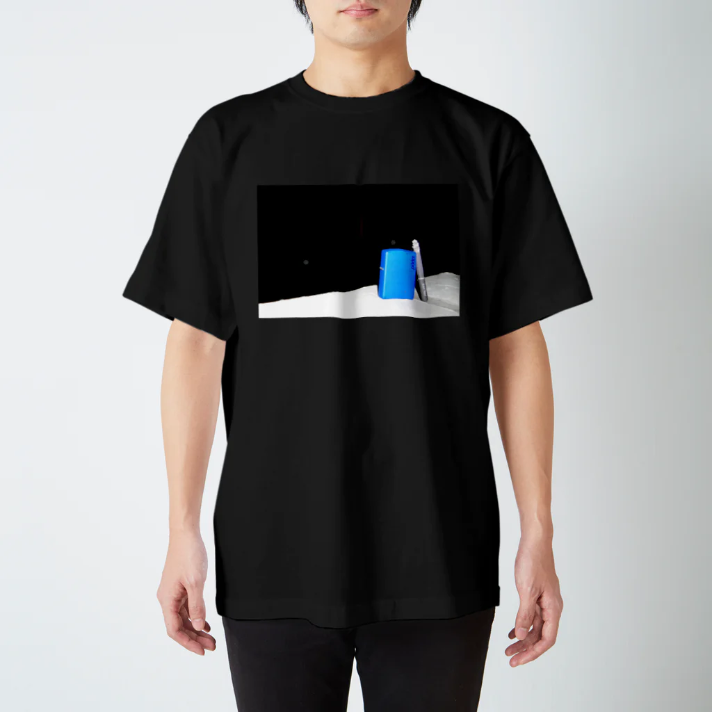 りょんしーのジッポとタバコ Regular Fit T-Shirt