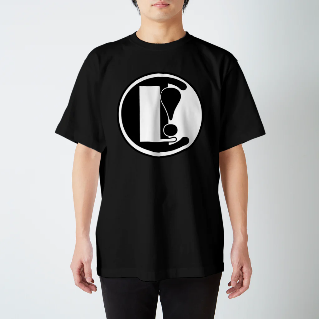 Petikz LYF ClothingのPLC - Black N' White (BnW) Regular Fit T-Shirt