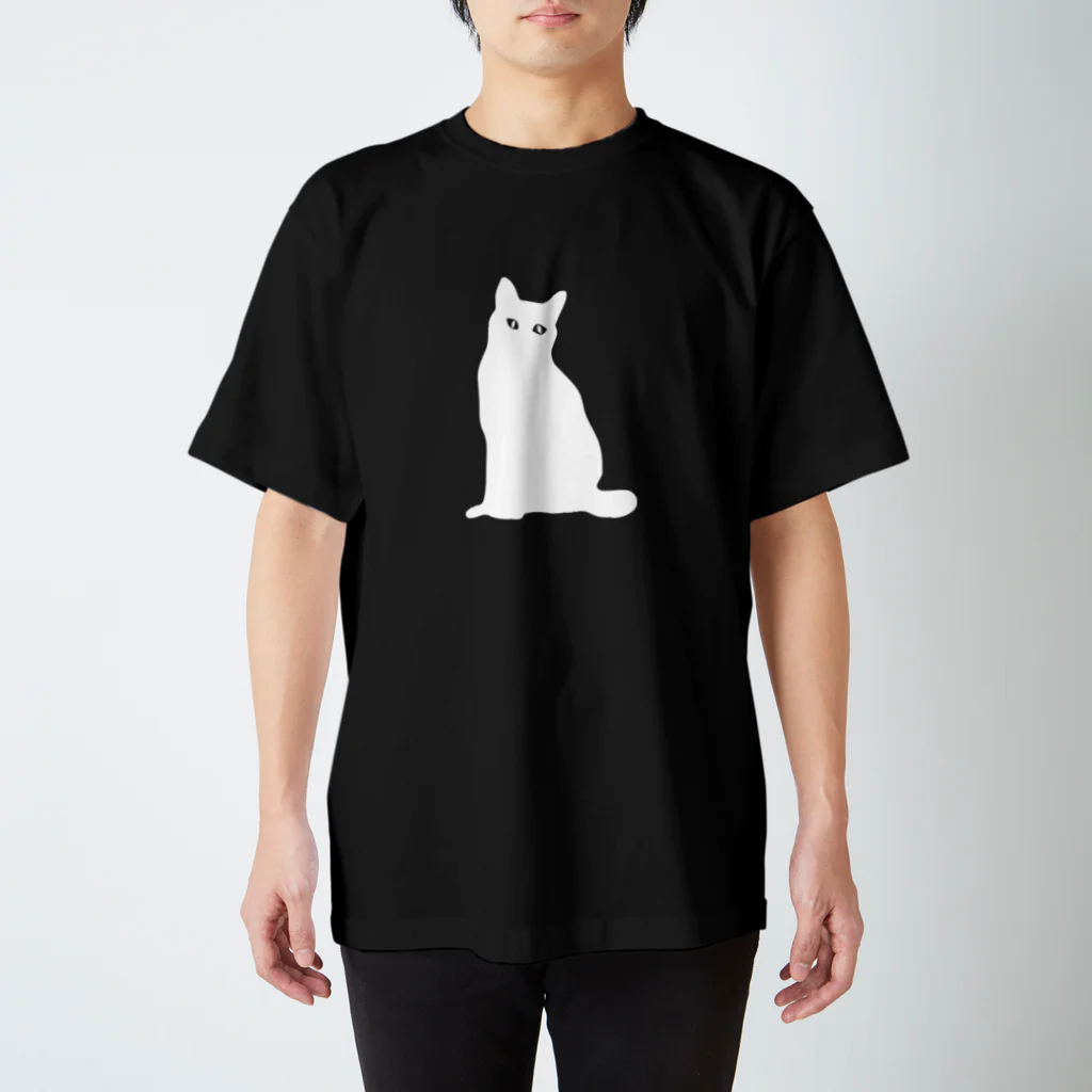 よかとロックの猫がお座り Regular Fit T-Shirt