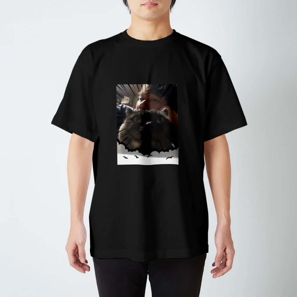 黒猫はちメモリアルの真っ黒なTシャツ Regular Fit T-Shirt