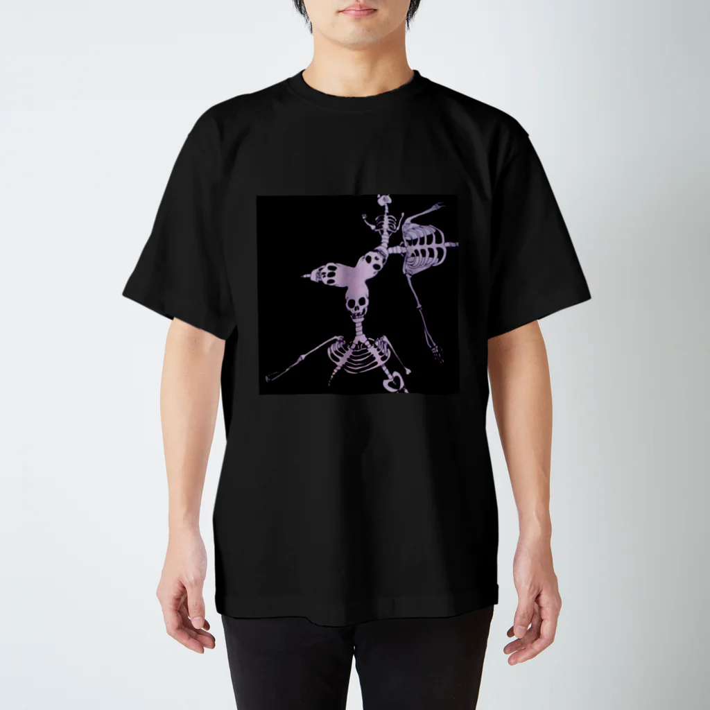 yuyuの奇形スカル Regular Fit T-Shirt