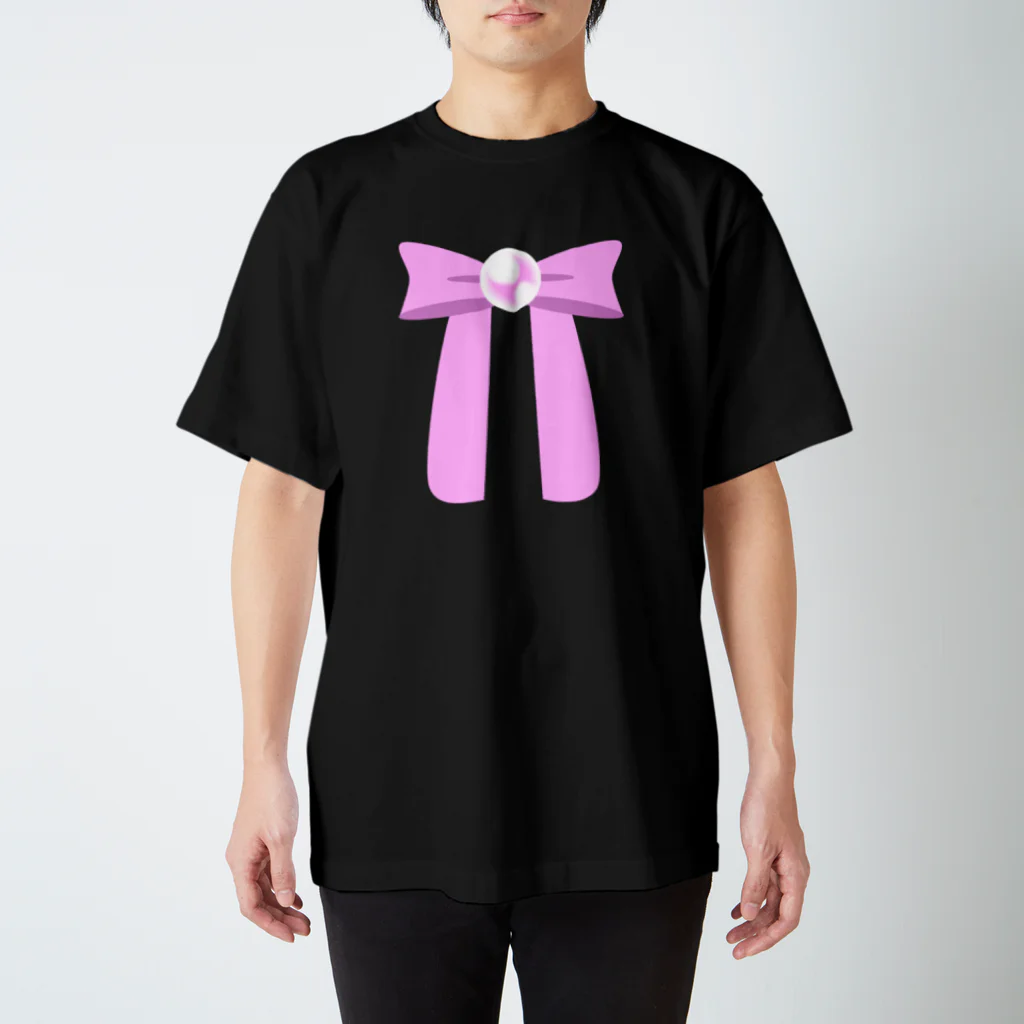 レピドプテラの大きなロングリボン（ピンク） Regular Fit T-Shirt