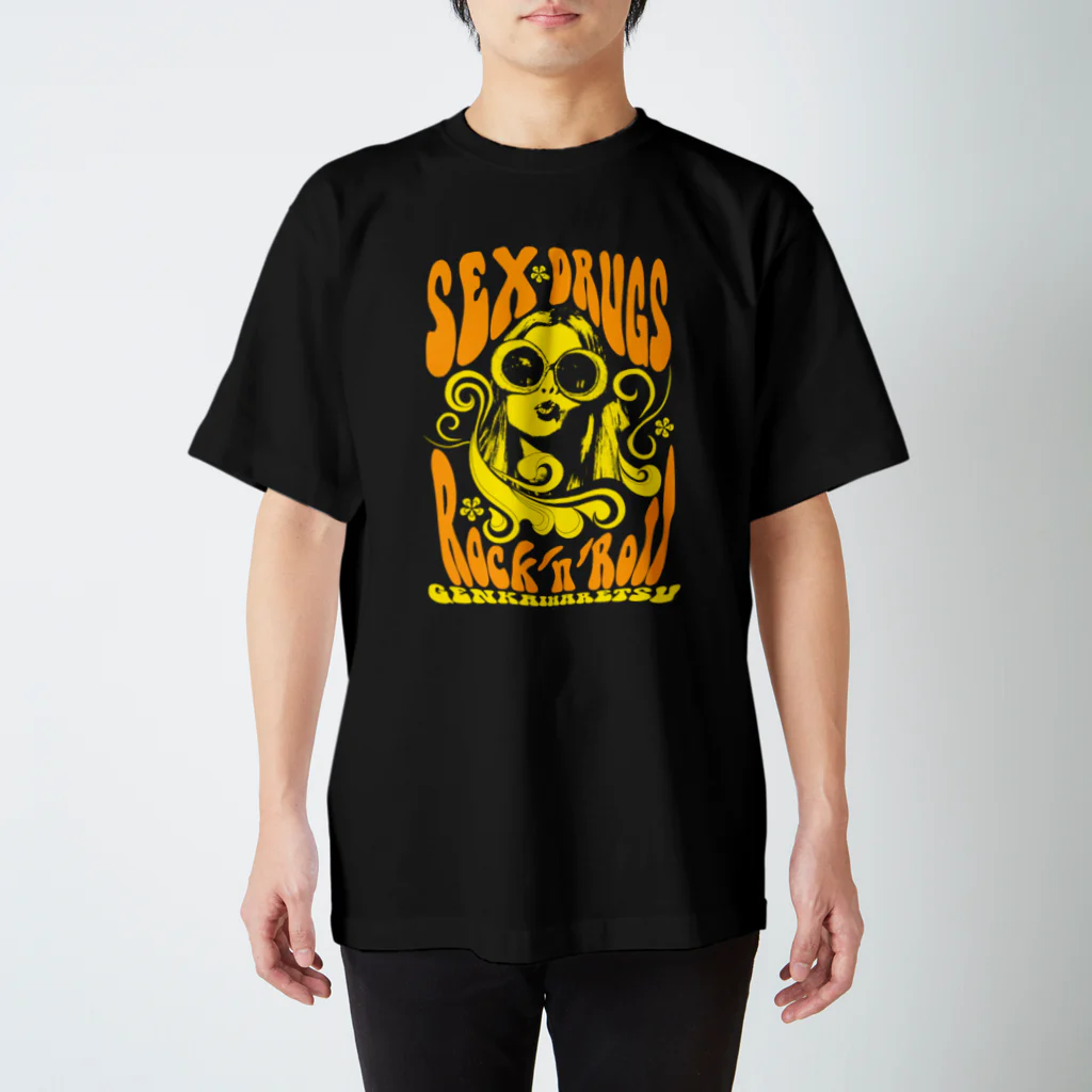 限界破裂 ExplosionLimitのヒッピースタイル（黄） Regular Fit T-Shirt