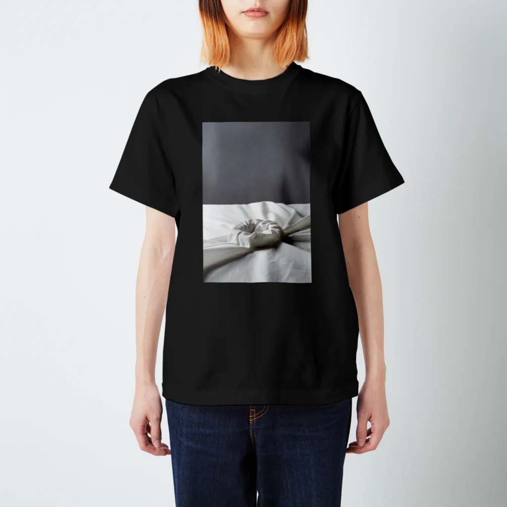 くらりのCovered_tape Regular Fit T-Shirt