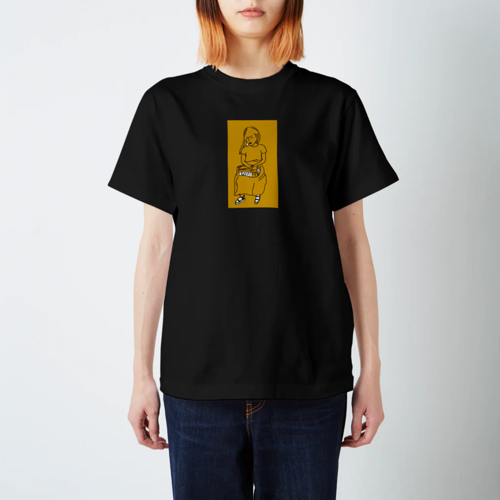 OkamotoNoOmiseのsleeping girl スタンダードTシャツ