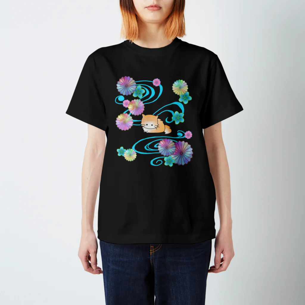 いろはにゃんこ堂のグラデーションの花と短い足の猫さん スタンダードTシャツ