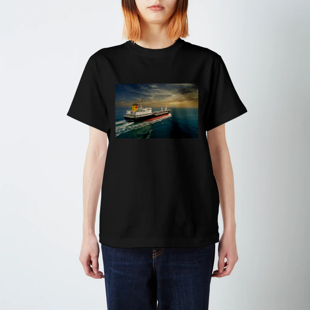 東幸海運タンカーグッツのひかるA Regular Fit T-Shirt