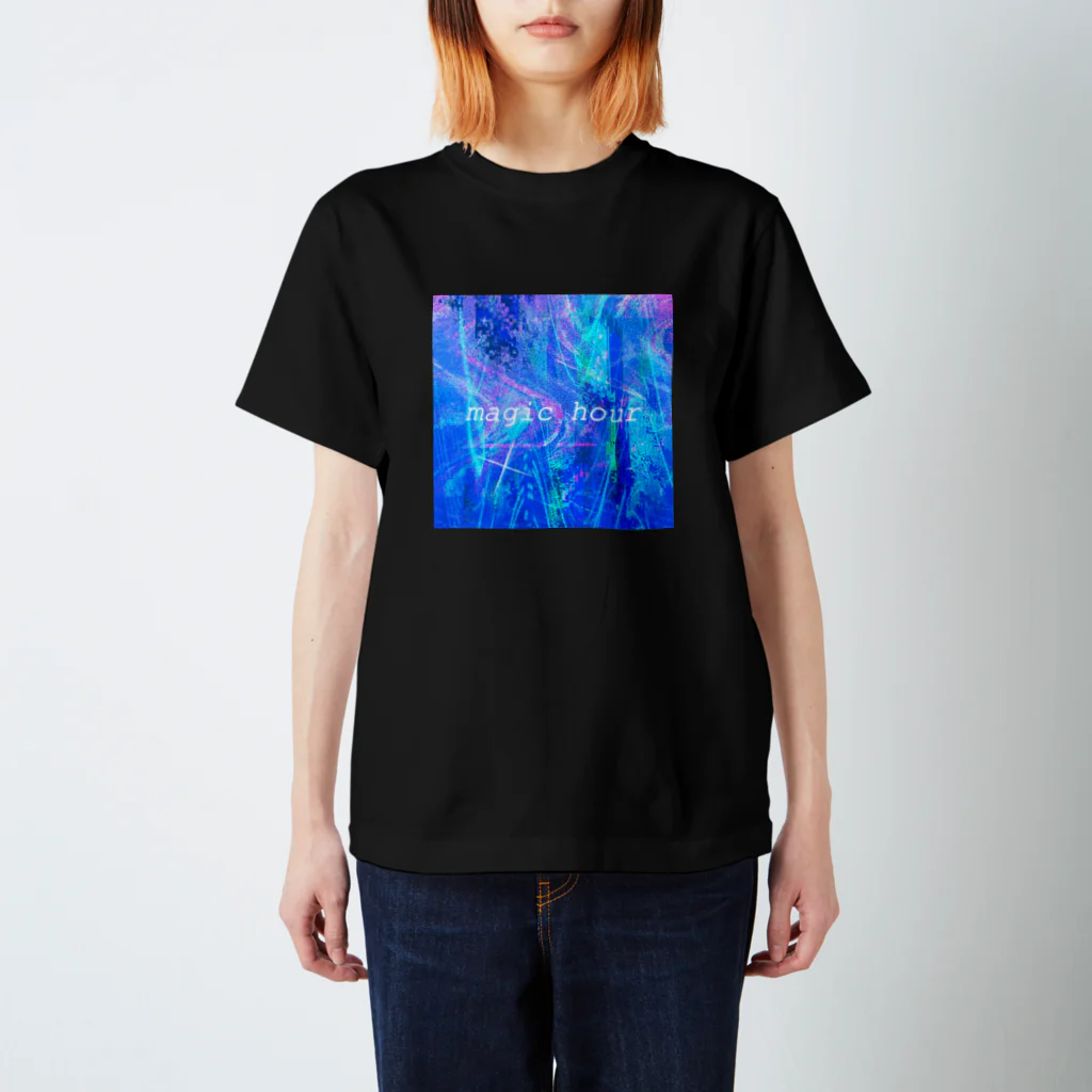 アヤメのmagic hour スタンダードTシャツ