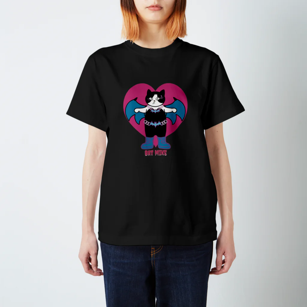 Metime Designs ☆ みぃたいむデザインのBAT MIKE Regular Fit T-Shirt