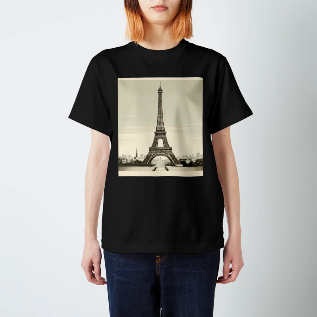 Nari-5iveの La tour Eiffel Regular Fit T-Shirt