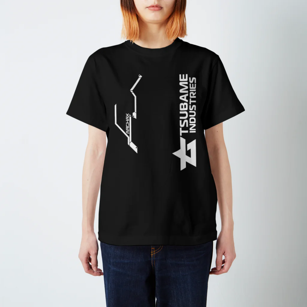 ツバメインダストリ株式会社のツバメインダストリ　ロゴデザイン Regular Fit T-Shirt
