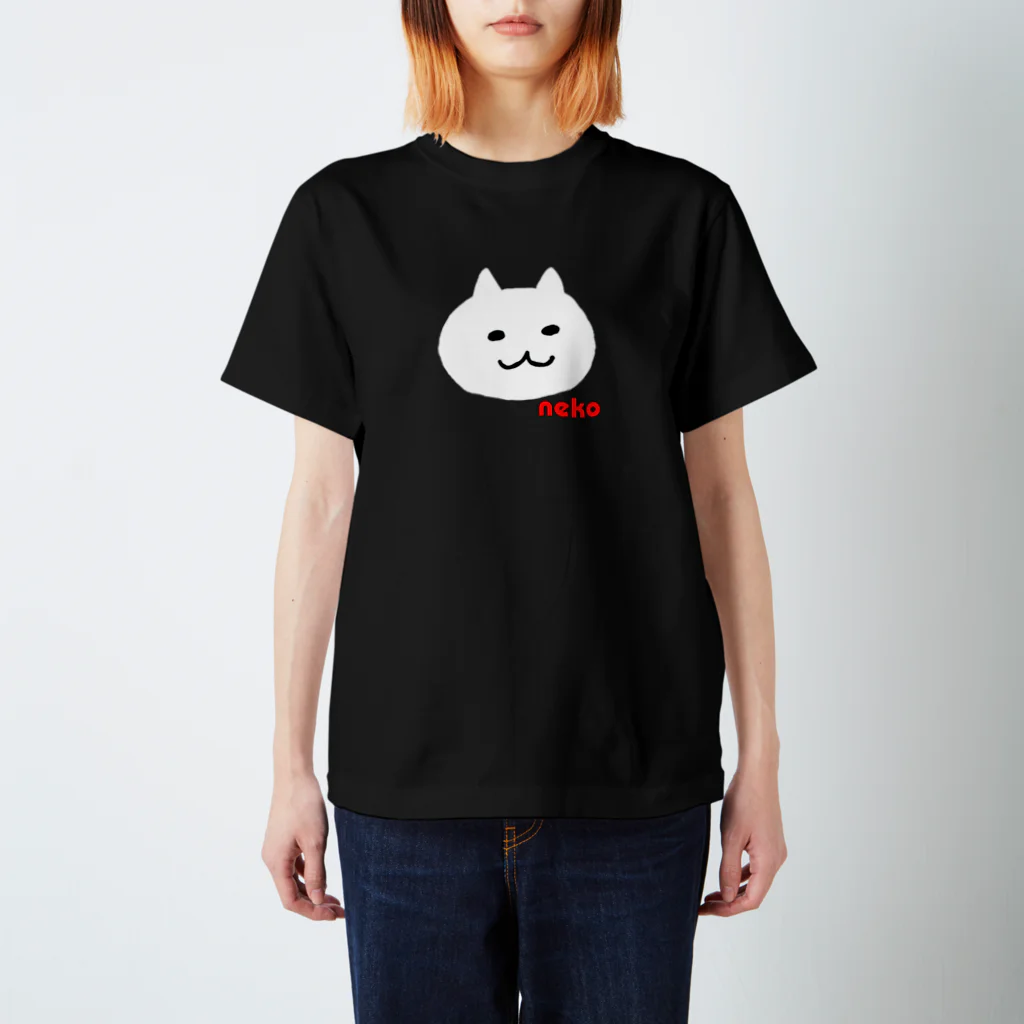 あっしゅのお店のshironeko✕赤 Regular Fit T-Shirt