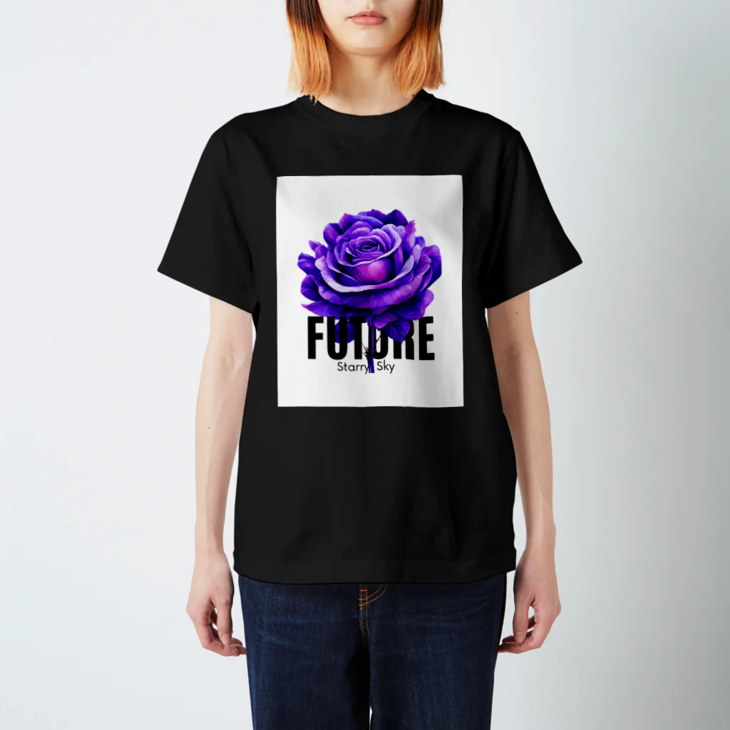 Future Starry Skyの紫色の薔薇 Regular Fit T-Shirt