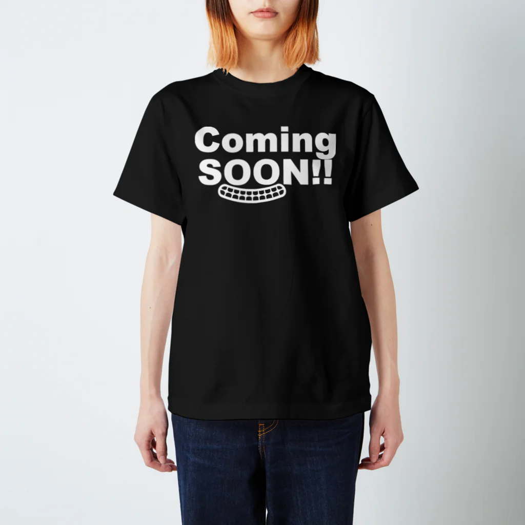 taiyaki styleのComing Soon white Regular Fit T-Shirt