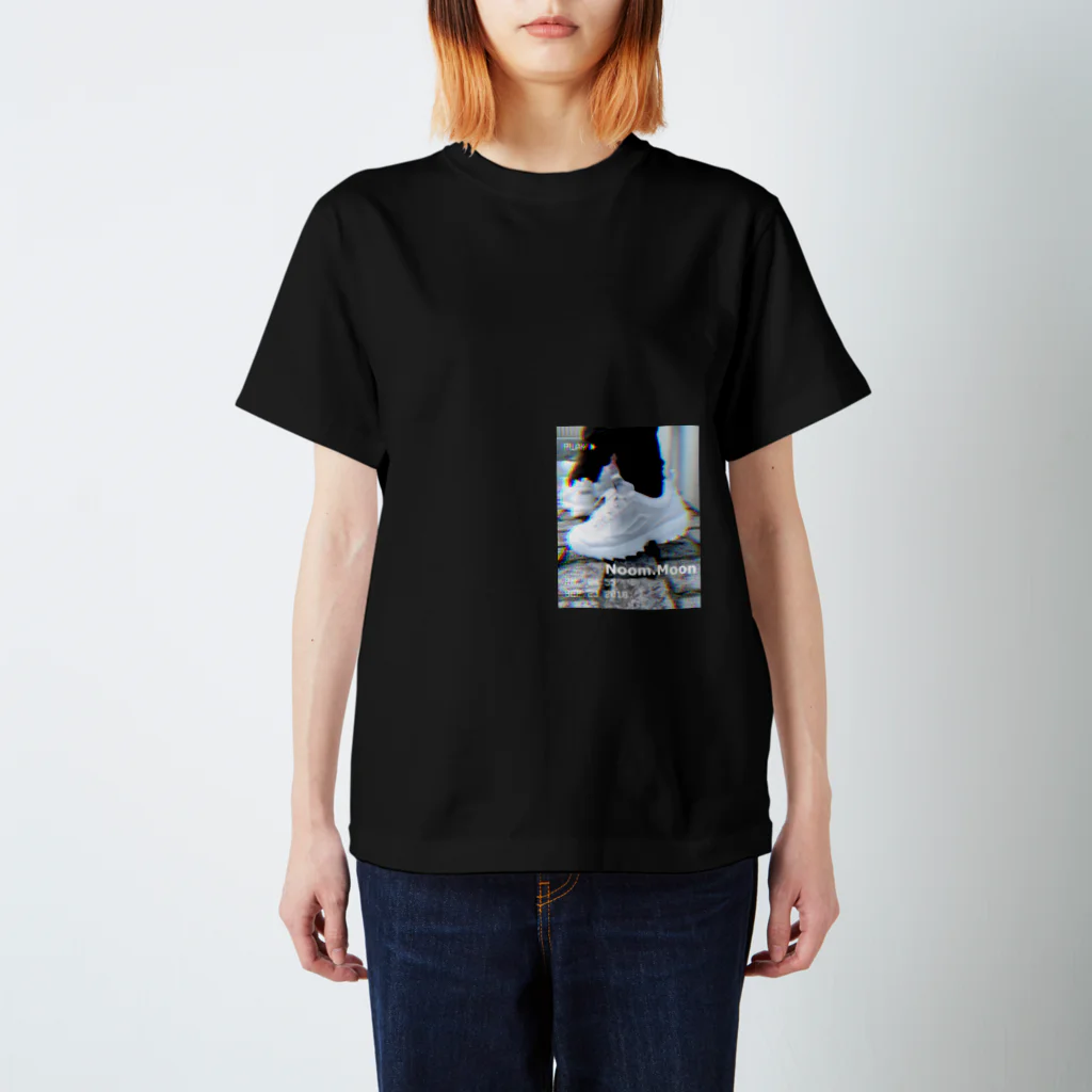 清楚な女子大生のsneaker Regular Fit T-Shirt