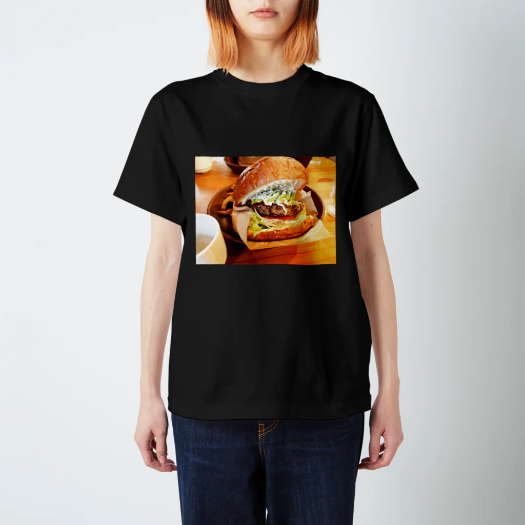 MikaのBIGバーガー スタンダードTシャツ