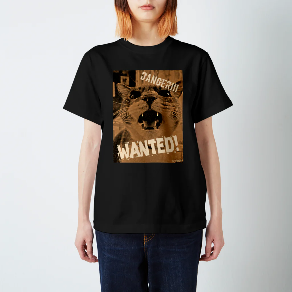 messieの危険！猛獣WANTEDなシル子様 スタンダードTシャツ