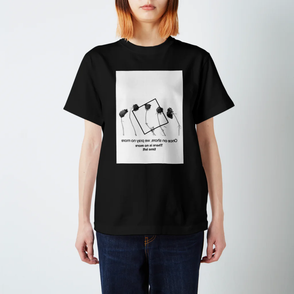 Non_piuの『枯れていく薔薇』 T-shirt スタンダードTシャツ