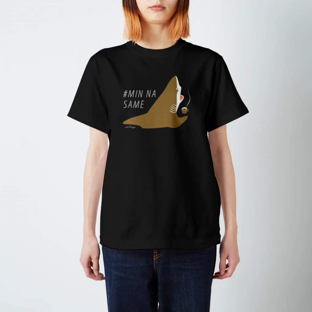 さかたようこ / サメ画家のほっとひと息サメ〈濃いめの地色向け〉  Regular Fit T-Shirt